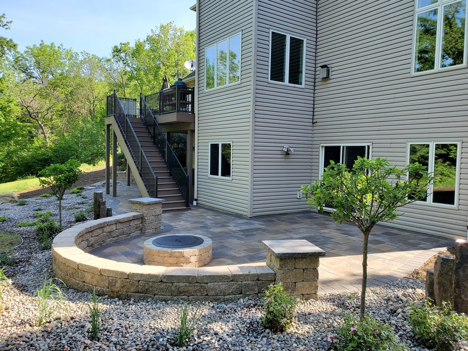 back yard residential landscaping Kenyon MN