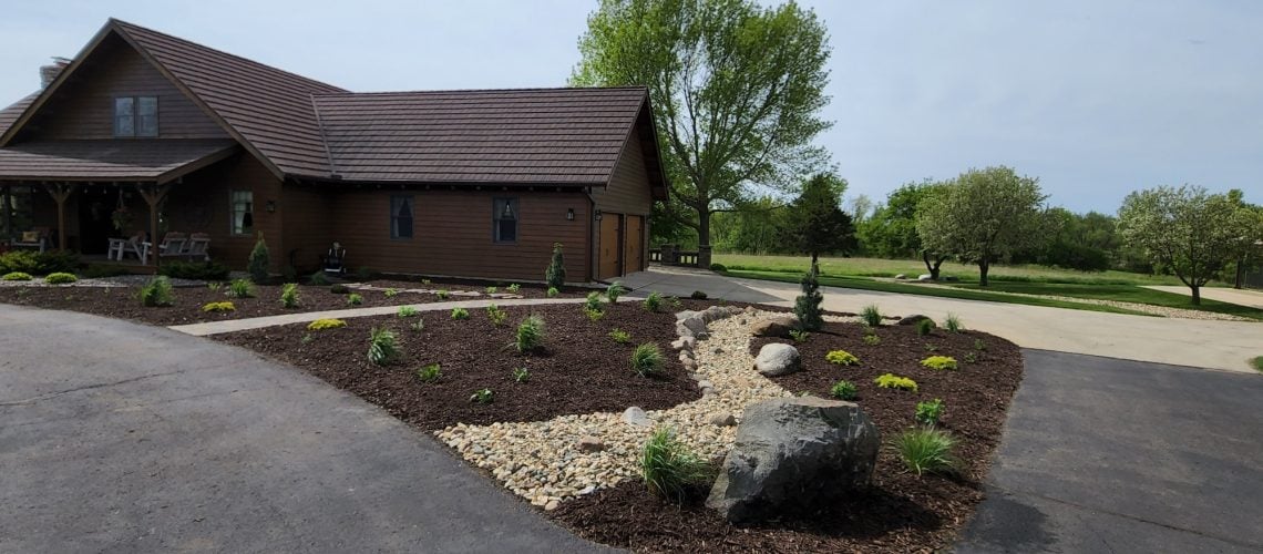 mulch vs landscape rock Minnesota