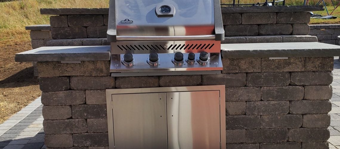 outdoor kitchen with grill